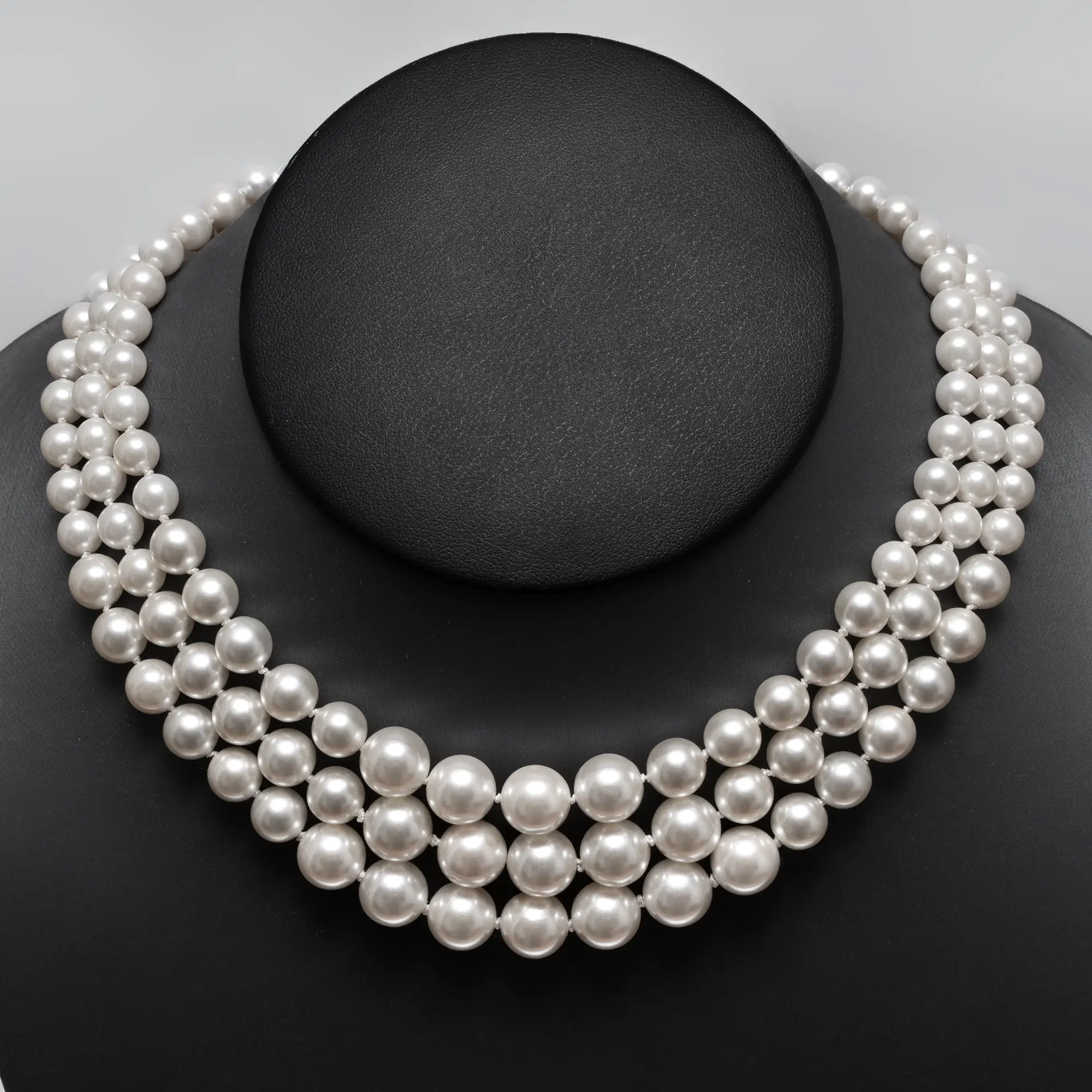 Exklusiver und hochwertiger Perlenschmuck eclat Joaillerie München